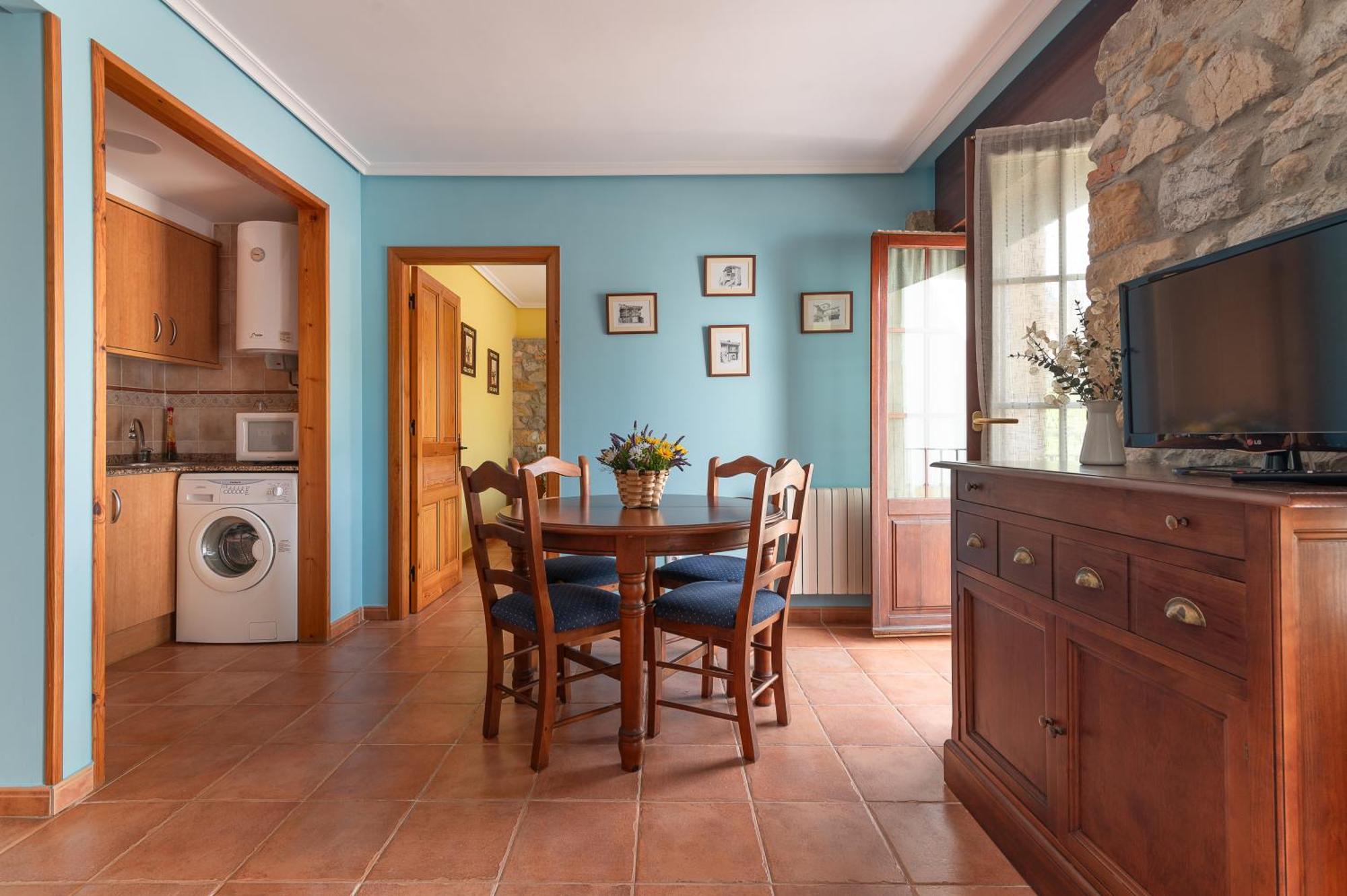 Apartamentos El Cruce De Moraton Cóbreces Exteriör bild